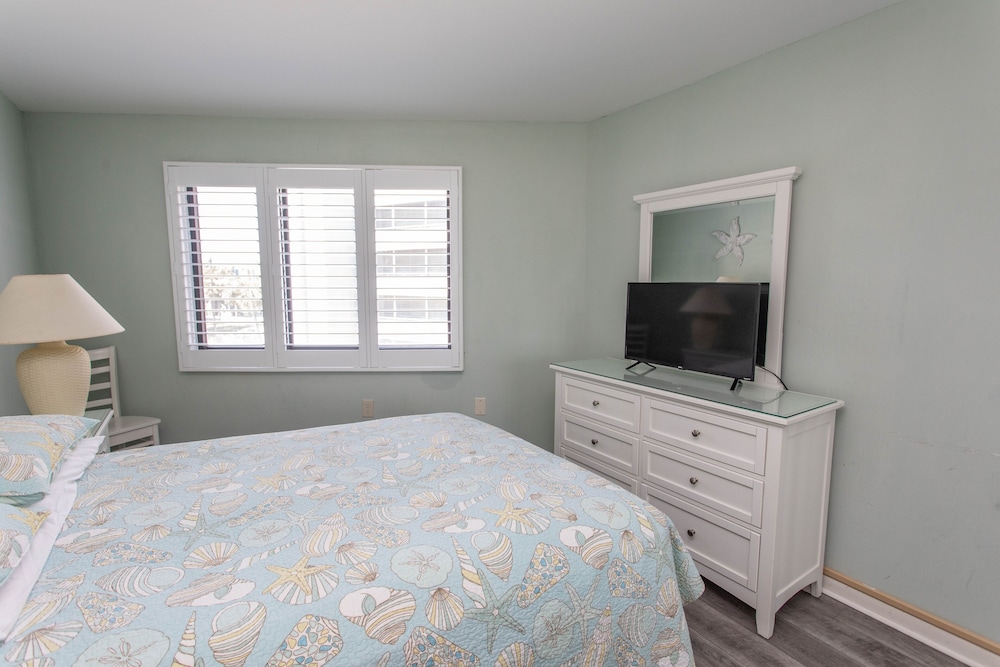 Royal Garden Resort 201 3 Bedroom Condo by RedAwning - photo 9