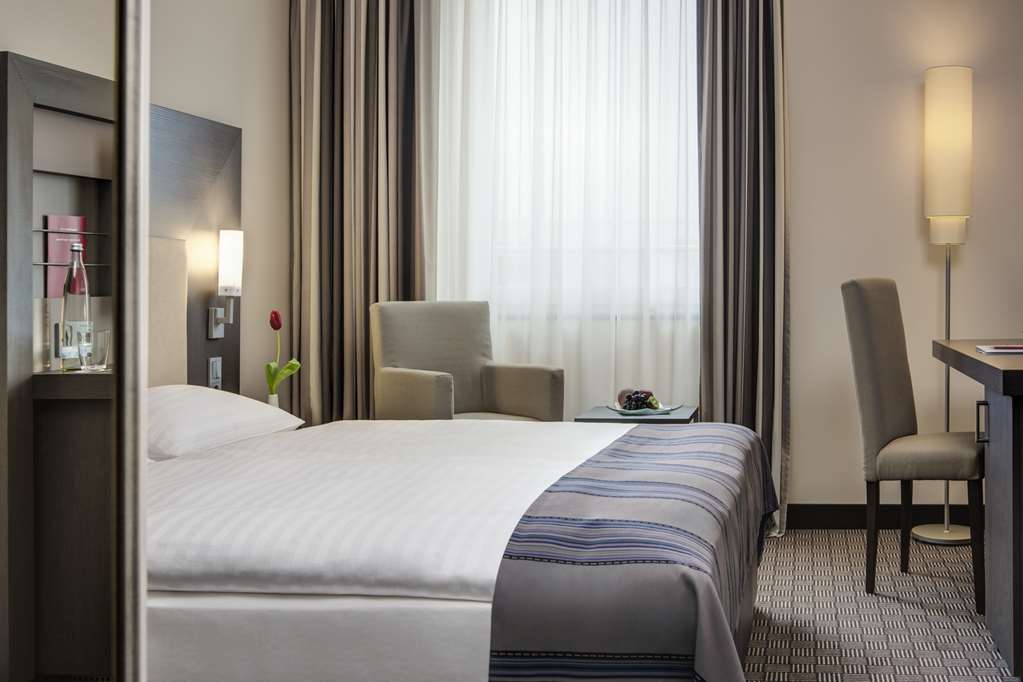 IntercityHotel Ingolstadt, Germany - Business Room
