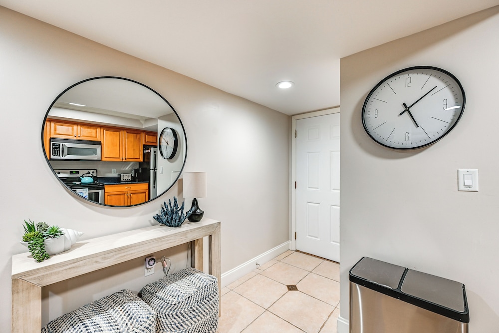 Beachy Marco Island Condo With Resort Amenities - photo 12