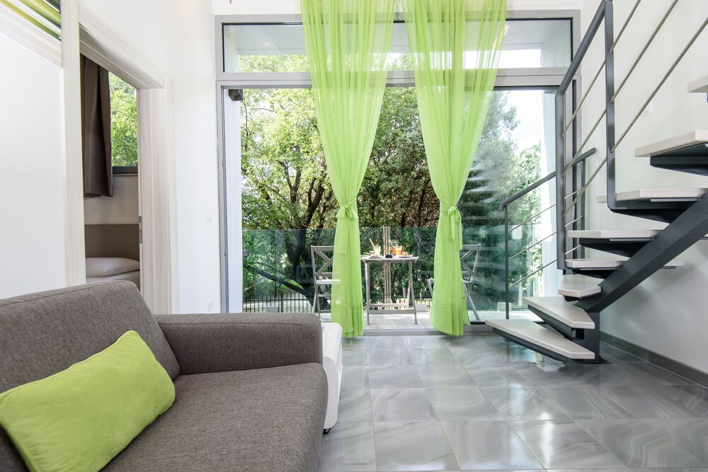 Apartments Mali Stradun — 4-Star Luxury Hotel in Dubrovnik, Croatia