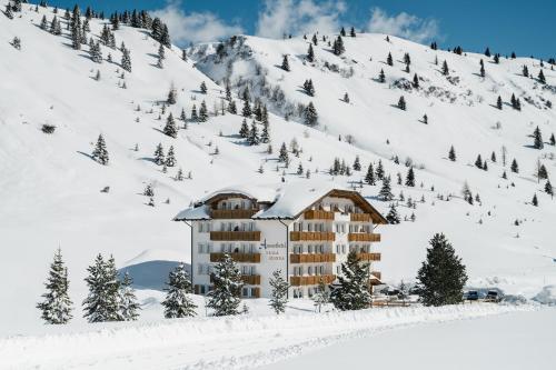 Apparthotel Sellaronda in Livinallongo Del Col Di Lana, Italy