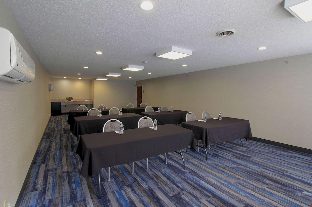 Best Western Liverpool Syracuse Inn & Suites - photo 31