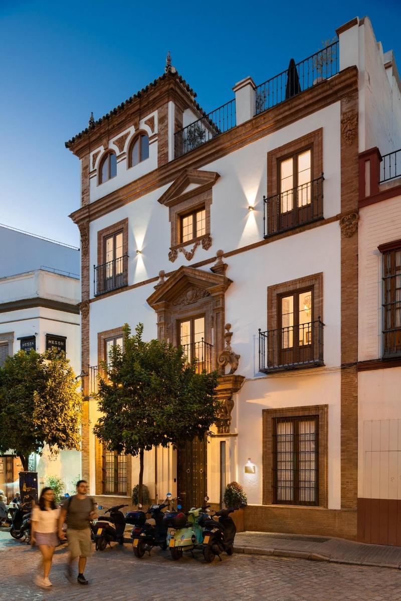 Casa del Gobernador — 4-Star Luxury Hotel in Sevilla, Spain