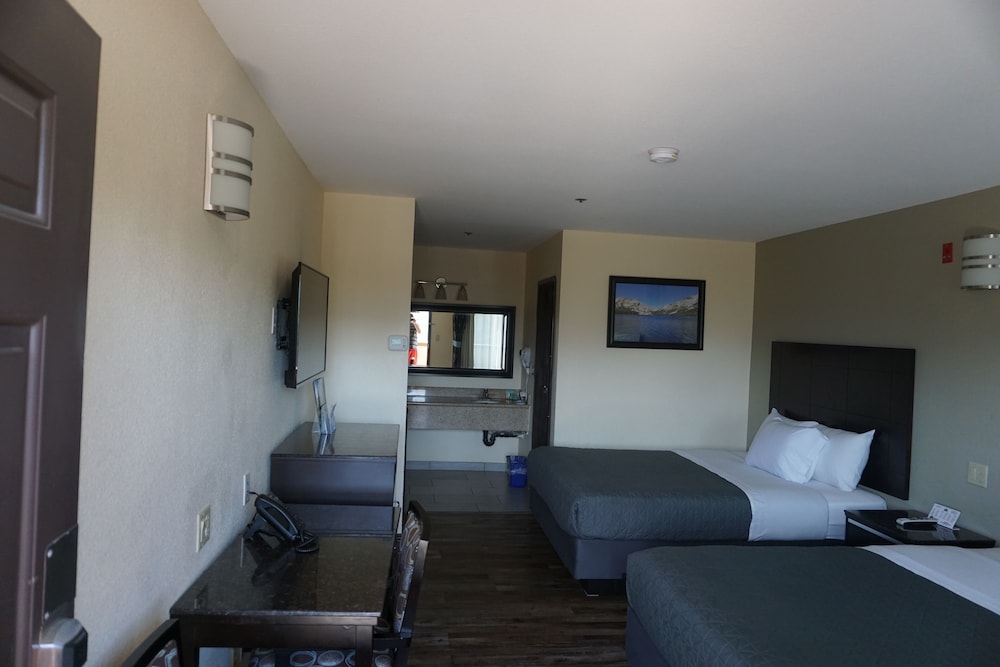 Yosemite Sierra Inn - photo 8