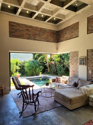 La Hacienda Modern Bright Stylish House With Private Pool
