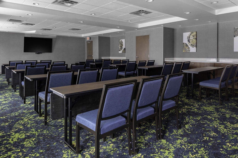 Hampton Inn & Suites Cedar Park North Austin - photo 33