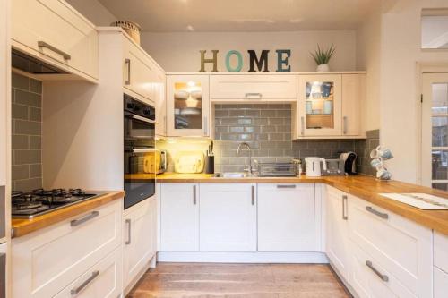 Hampton Manor House 9 Bedrooms — 4-Star Luxury Hotel in Saint Bees, United Kingdom
