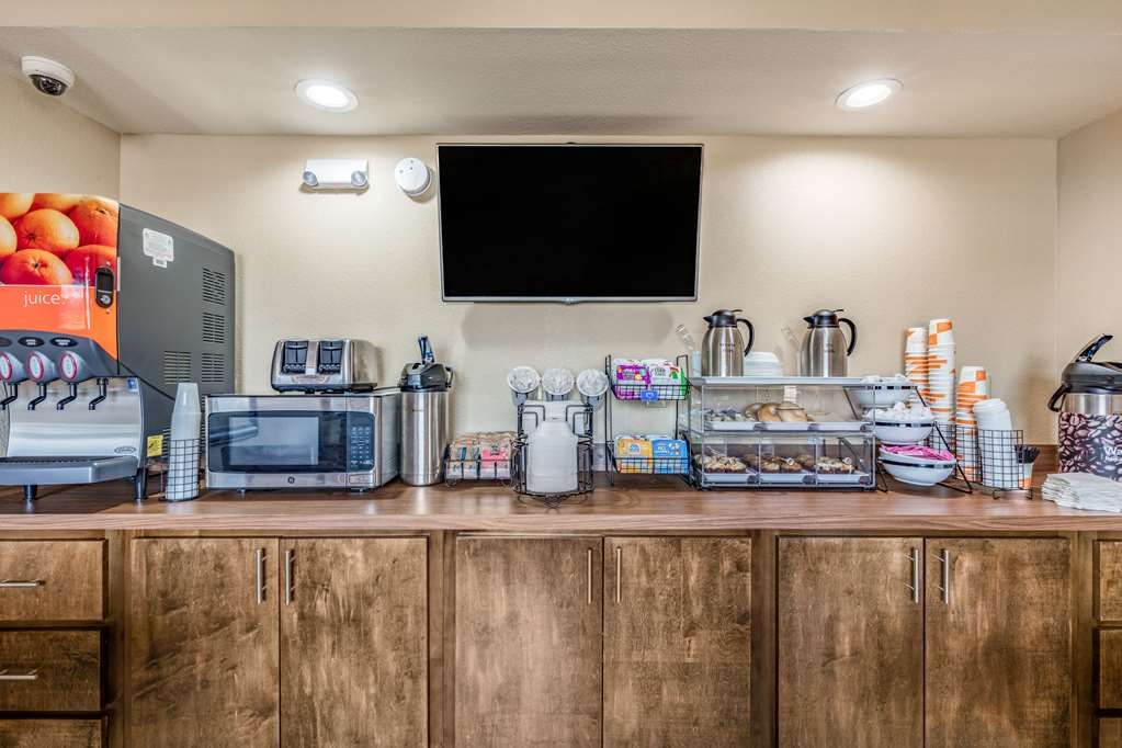 Rodeway Inn & Suites Tupelo - photo 26