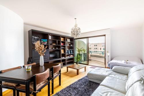 Catch a Break Near the Seine — hotel in Charenton-Le-Pont