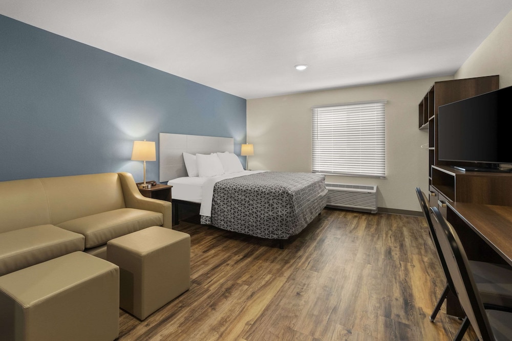 Woodspring Suites Bowling Green I 65 - photo 15
