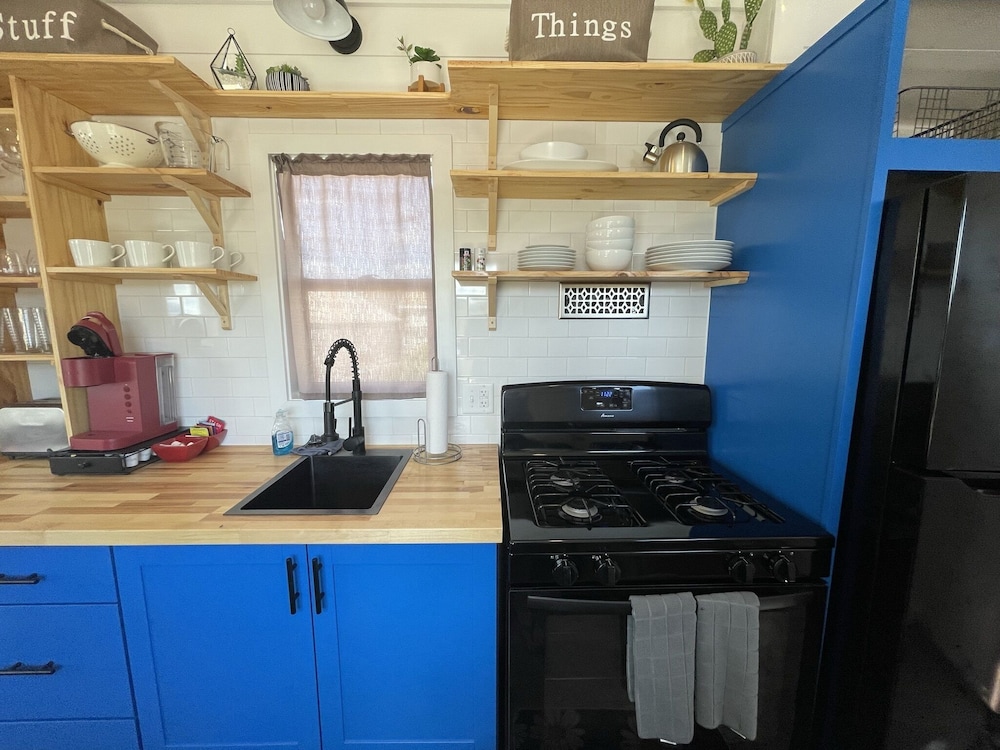 Trail and Hitch Tiny Home Hotel and RV - photo 62