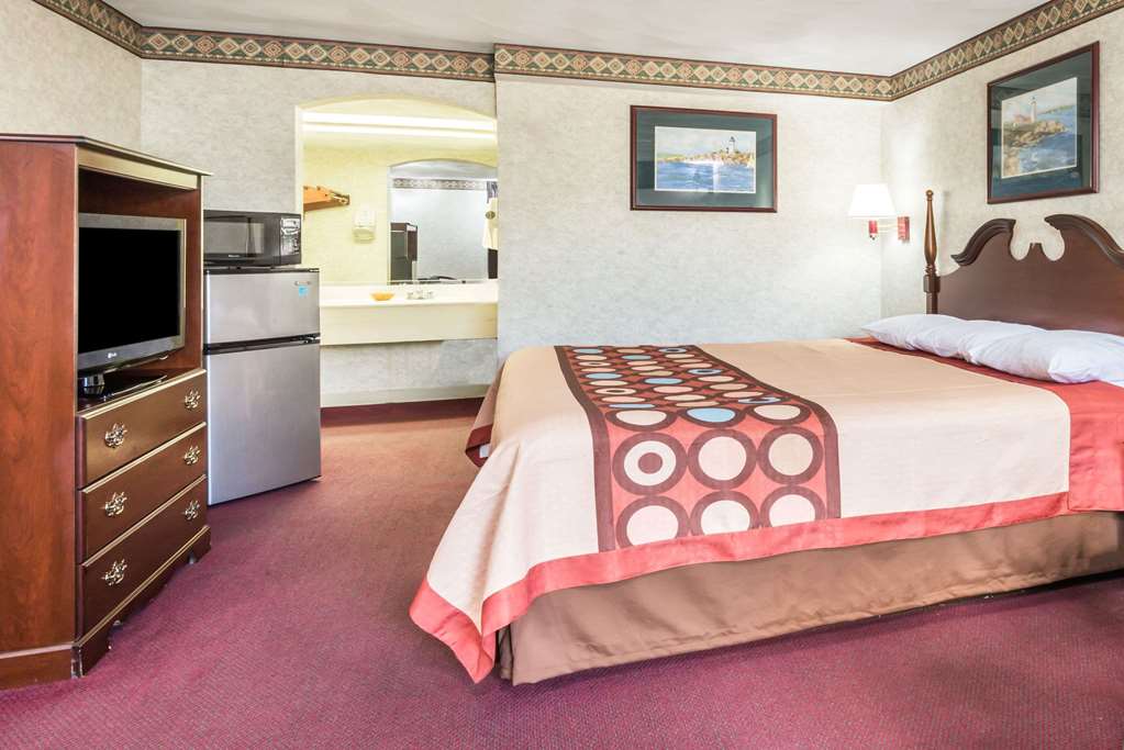 Super 8 by Wyndham West Greenwich Providence - photo 12