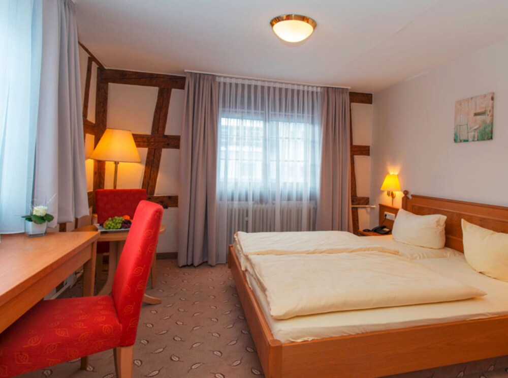 Hotel Hoeri am Bodensee — Gaienhofen — photo 2