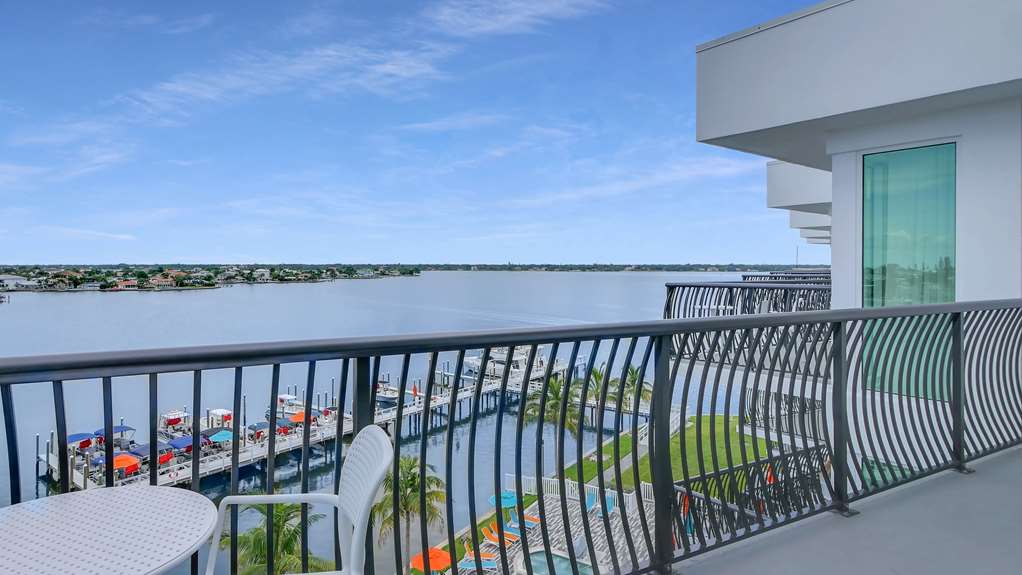 FUSION Resort Waterfront Suites - photo 6