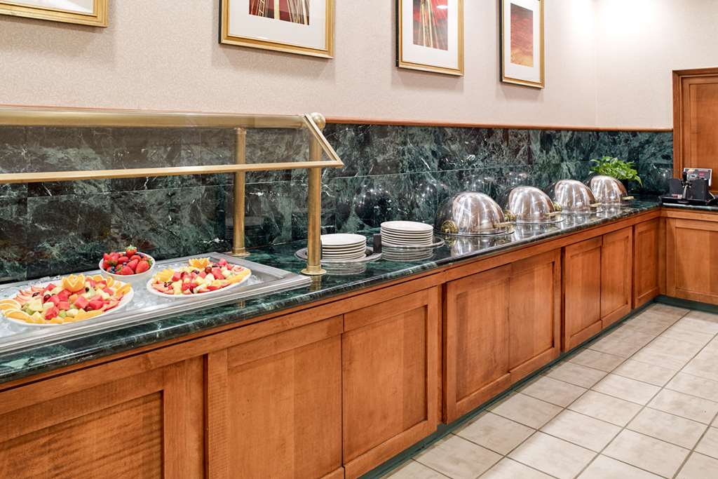 Clarion Hotel Portland Airport ME - photo 18