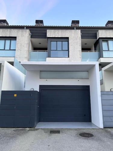 Oiassoenea Magnifica Vivienda Para Familias Y Grupos En Irun — Irun