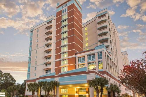 Beautiful 2BD condo in seaside town with lots of resort amenities in Myrtle Beach, United States