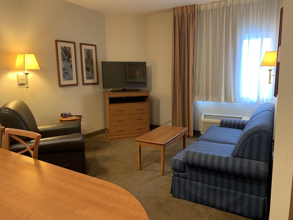 Candlewood Suites Jonesboro by IHG - photo 10