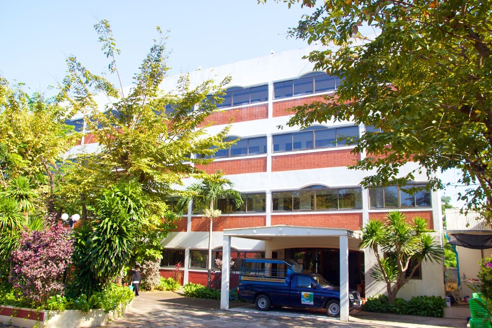 Naturhaus Wassermann mit Boxspringbetten in ruhiger Lage Meernähe — hotel in Wunstorf