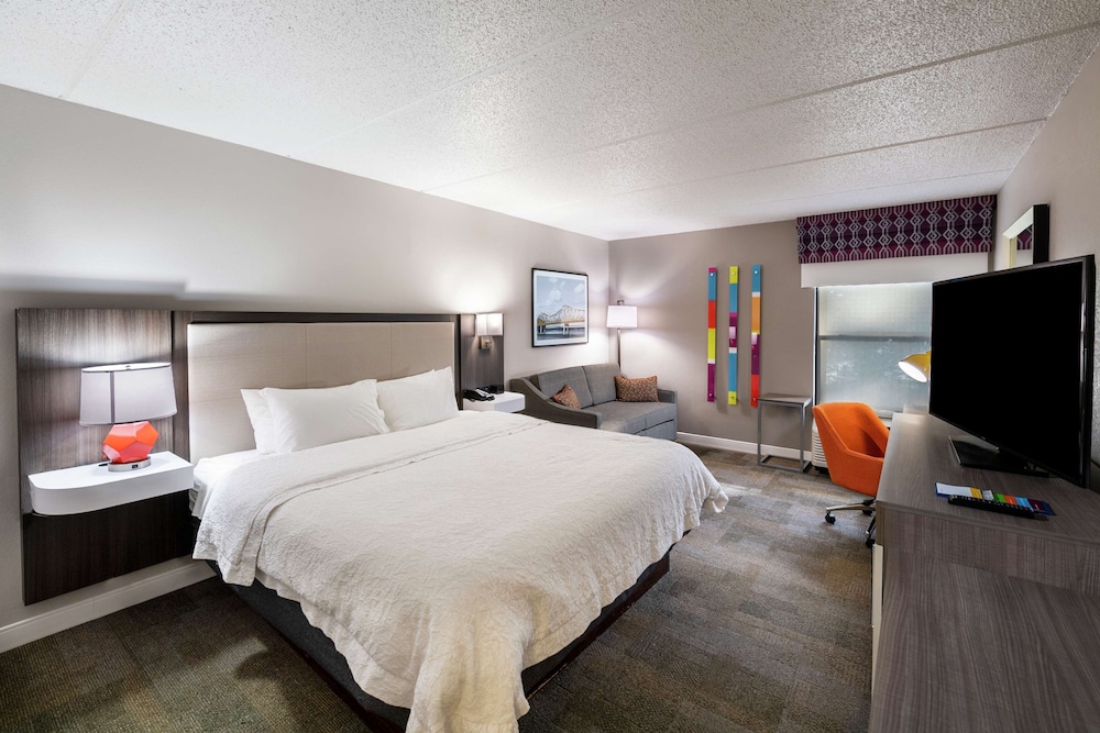 Hampton Inn Gainesville - photo 6