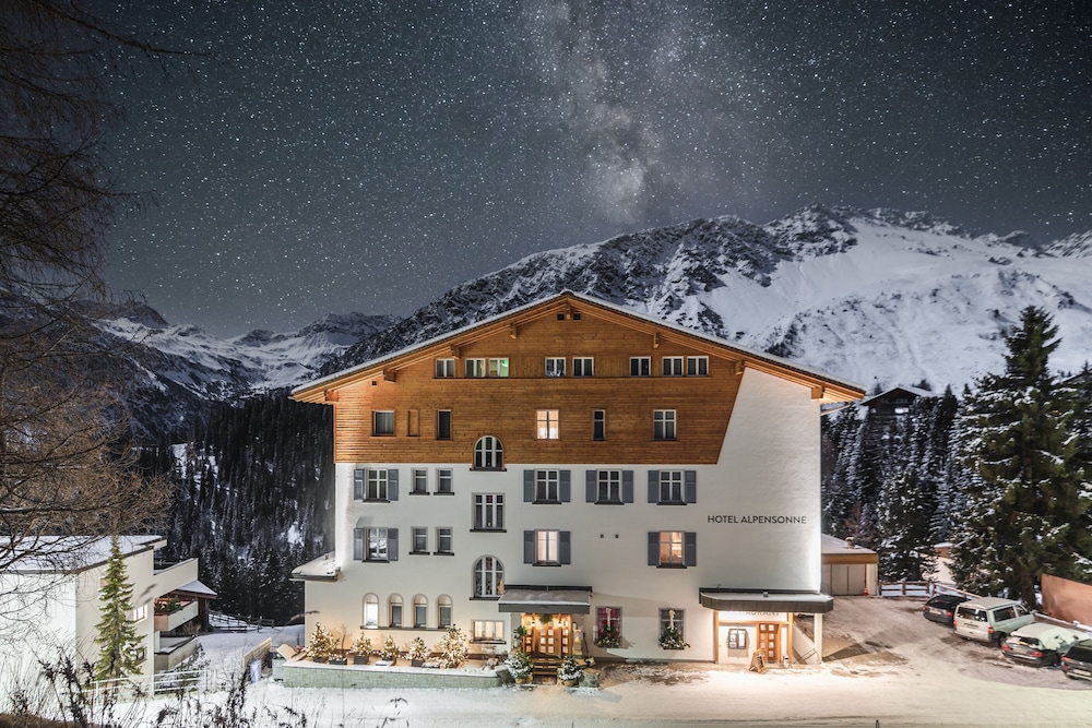 Hotel Alpensonne Panoramazimmer & Restaurant in Arosa, Switzerland
