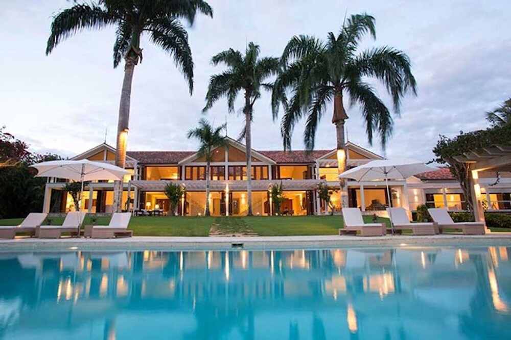 Casa B Institutional — 4-Star Luxury Hotel in La Romana, Dominican Republic