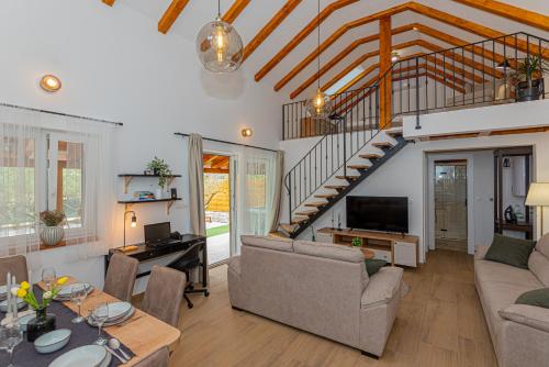 Holiday Home Parona — 4-Star Luxury Hotel in Sibenik, Croatia