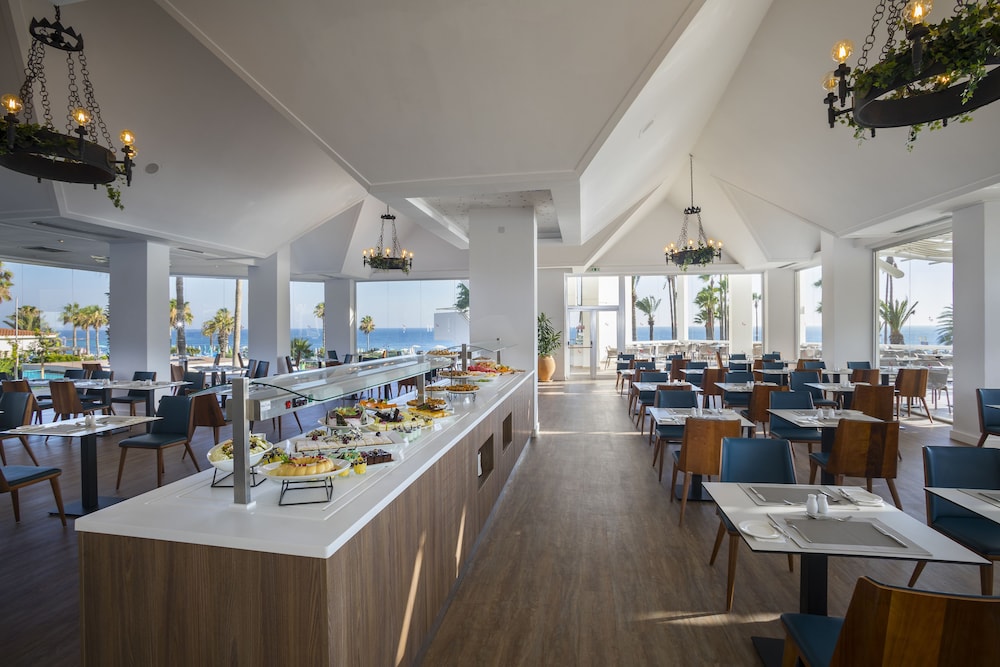 מזון ומשקאות