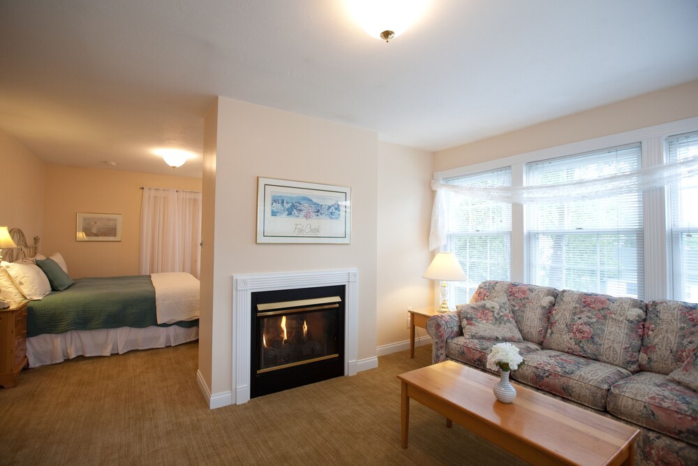 Cedar Court Inn - photo 17