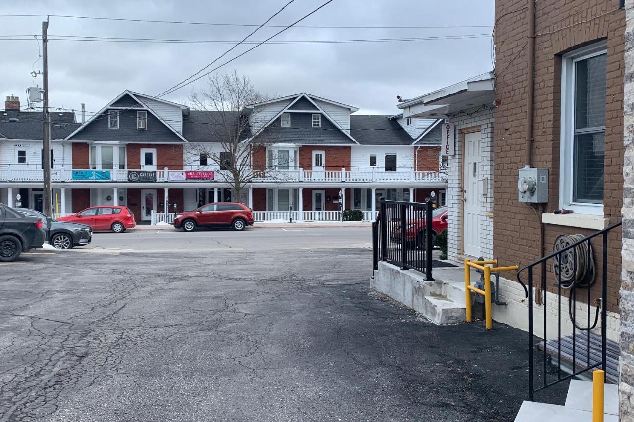 Lucien Motel — hotel in Oshawa