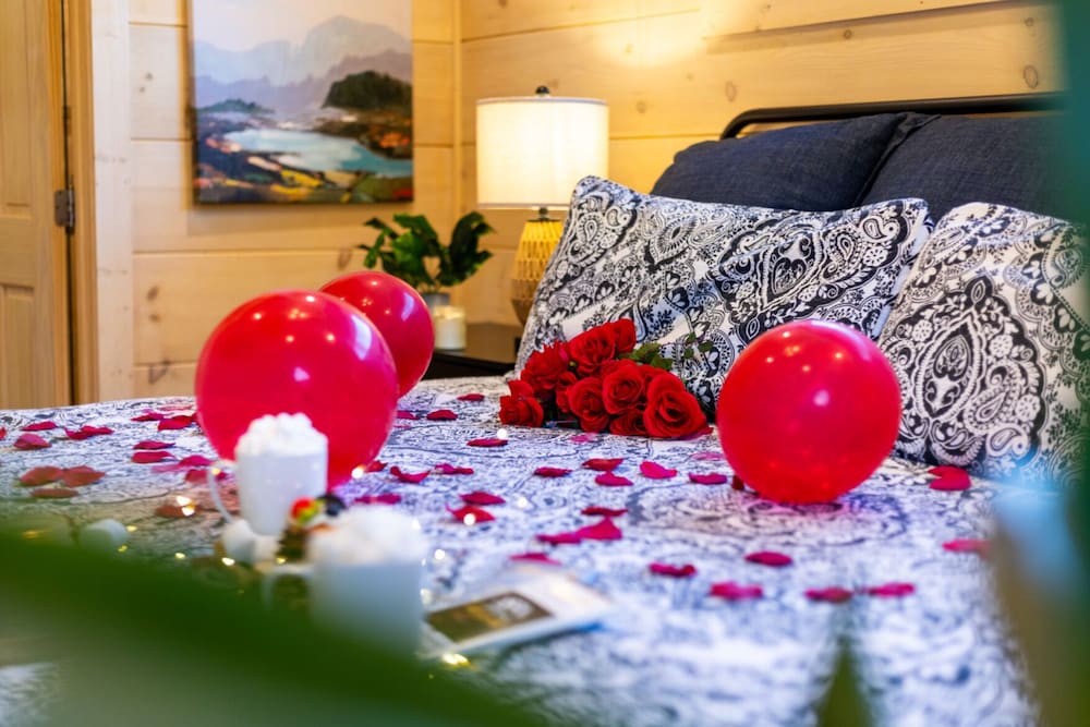 Enchanted Forest Hideaway by Ghosal Luxury Lodging pet-friendly hotel Pigeon Forge