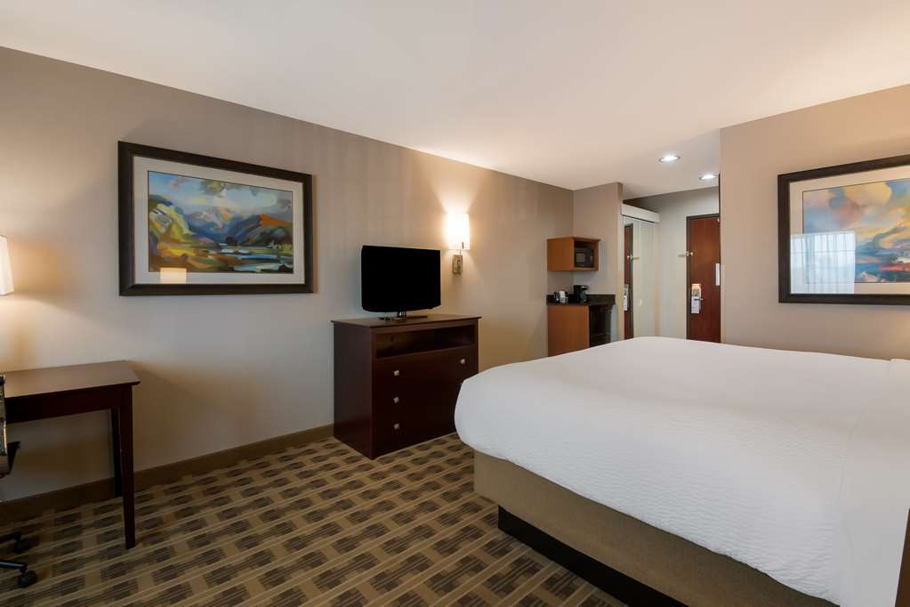 Best Western University Inn & Suites - photo 16