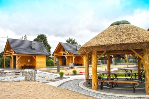 Bacówki nad jeziorem Goszcza in Lubrza, Poland