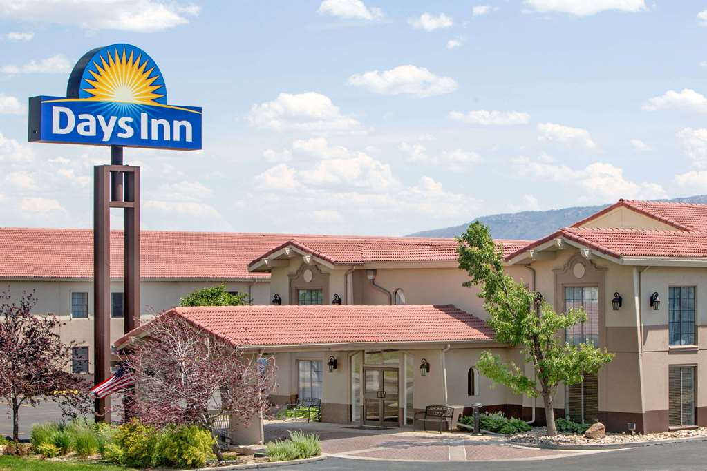 Days Inn by Wyndham Casper - photo 2