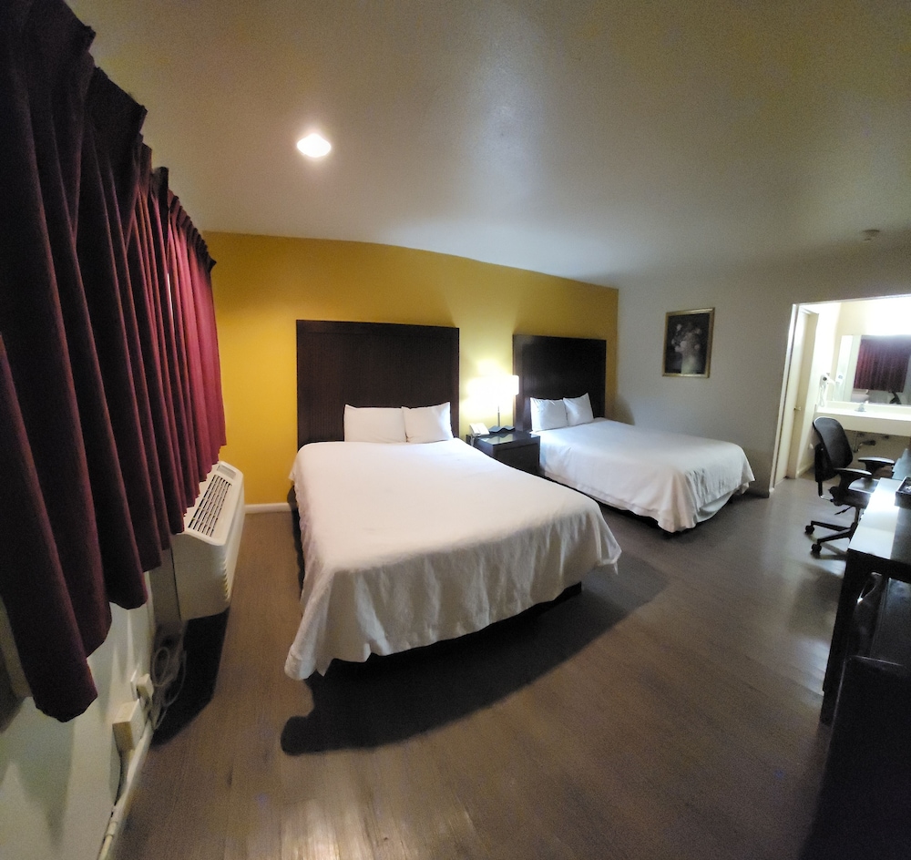 Mission Inn and Suites - photo 6