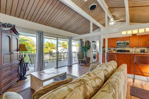 1 Mi to Beach Kailua Kona Condo with Pool Access — 4-Star Luxury Hotel in Kailua-Kona, United States
