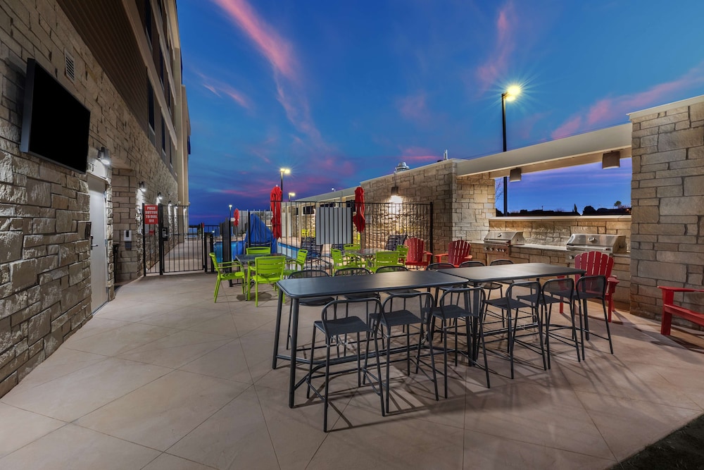 Home2 Suites by Hilton Midland East - photo 39