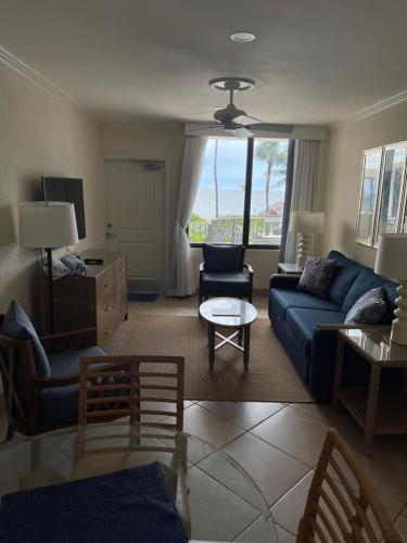 High Noon Beach Resort - photo 41