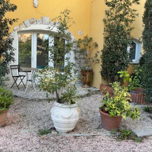 Studio 28 M2 Minimum 3 Nuits - carbon neutral hotel in Marseille