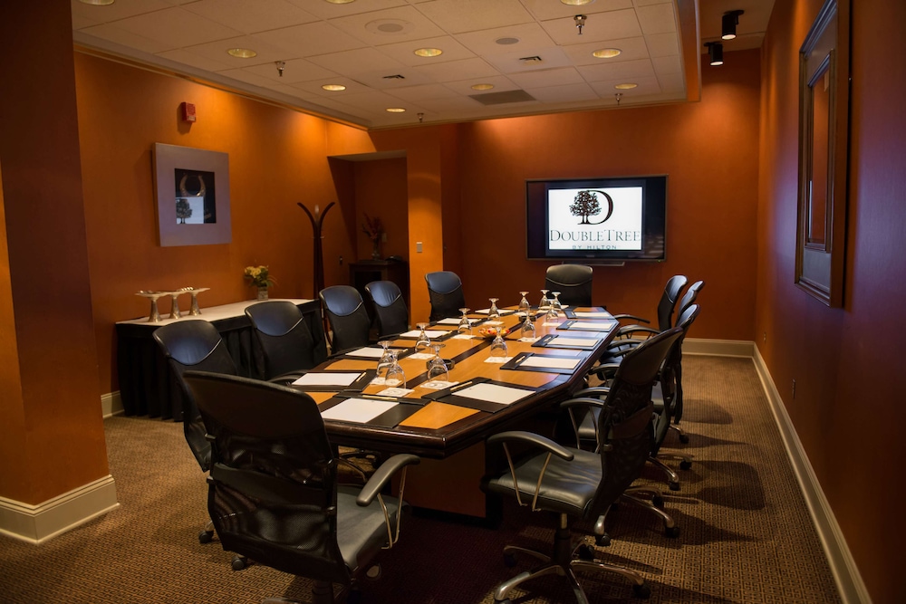 DoubleTree by Hilton Springfield - photo 32