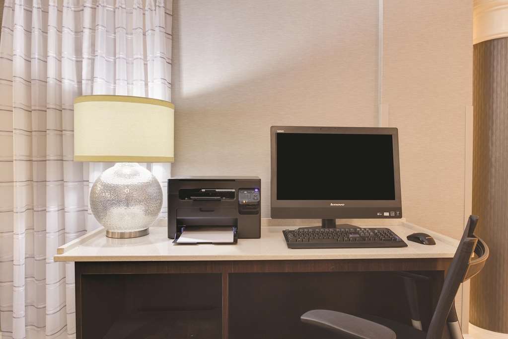 Days Inn by Wyndham Gainesville University I 75 - photo 21