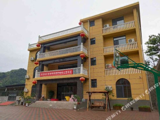 Ysj Hotel — hotel in Xinglong