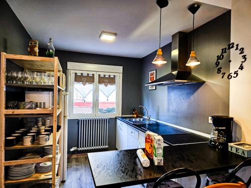 Oak Palace Oakplacescom in Leon, Spain