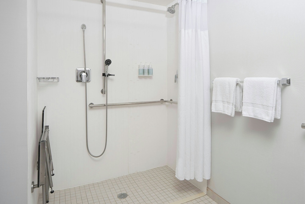 Courtyard by Marriott Charlotte Southpark - photo 16