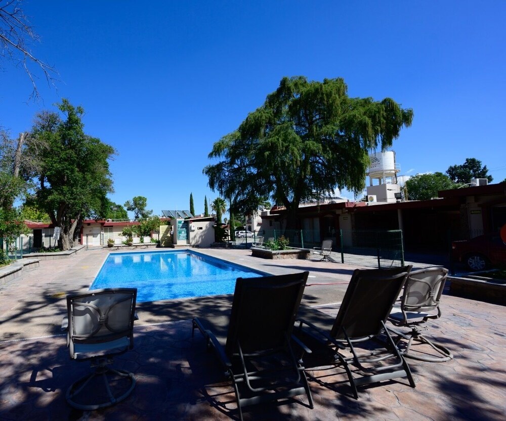 Hotel Huizache — hotel in Saltillo
