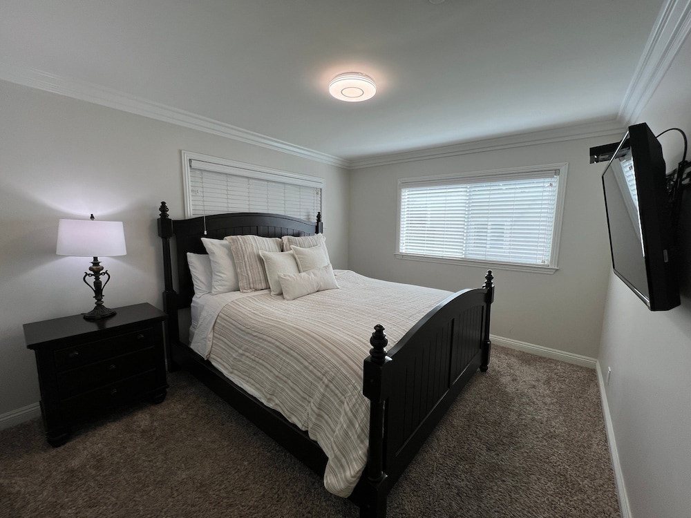 Destination #04 in Anaheim, United States