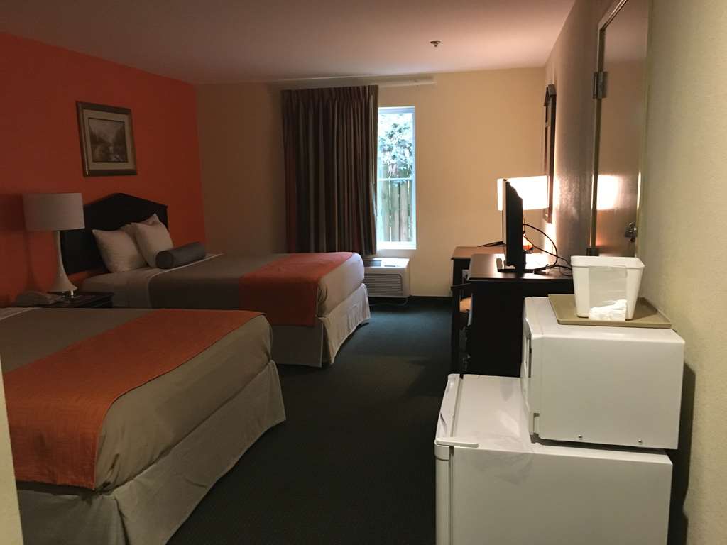 Howard Johnson by Wyndham Houma - photo 12