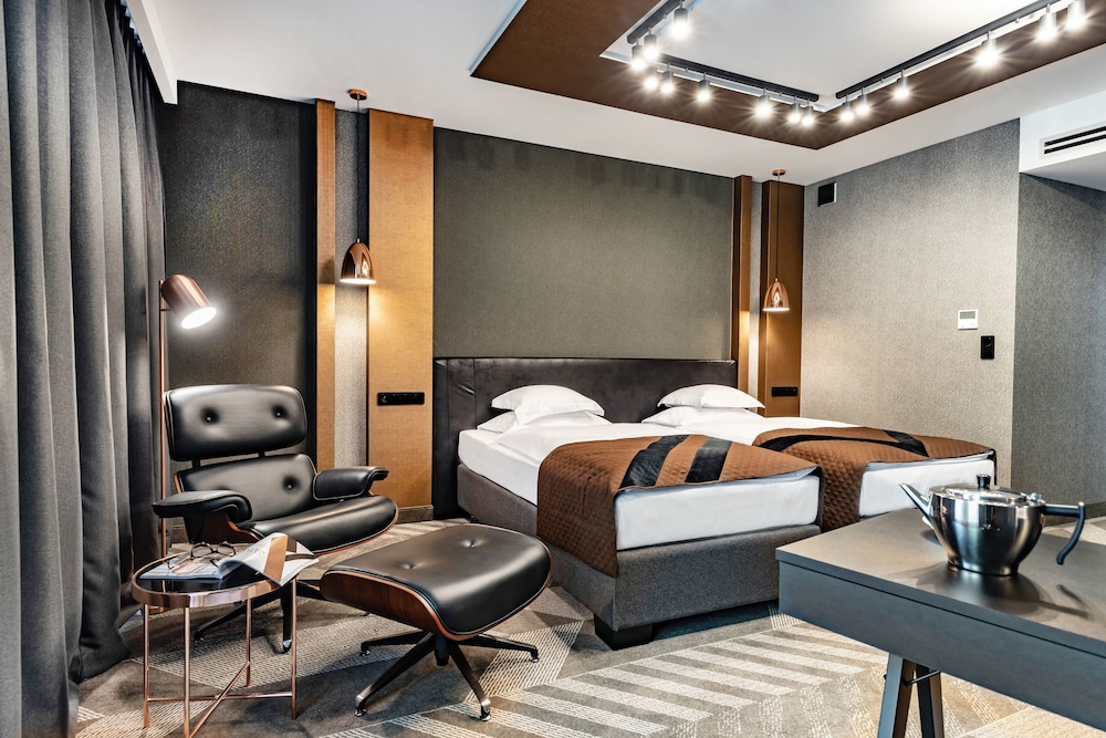 Hotel Traugutta 3 Białystok — 4-Star Luxury Hotel in Bialystok, Poland