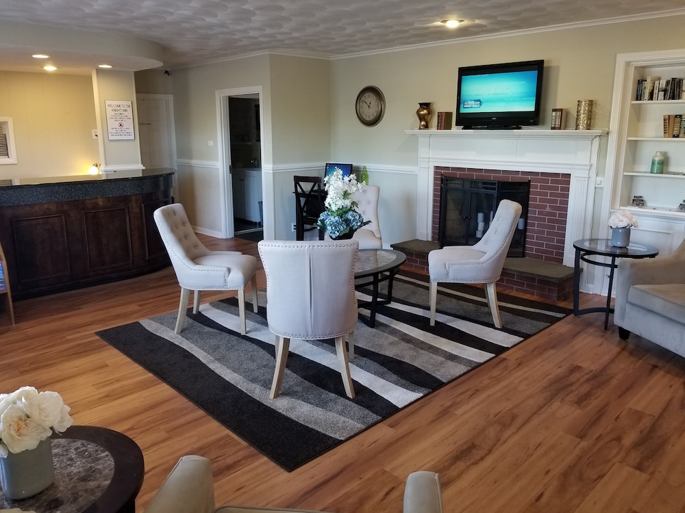 Colonial Inn Seekonk - photo 6