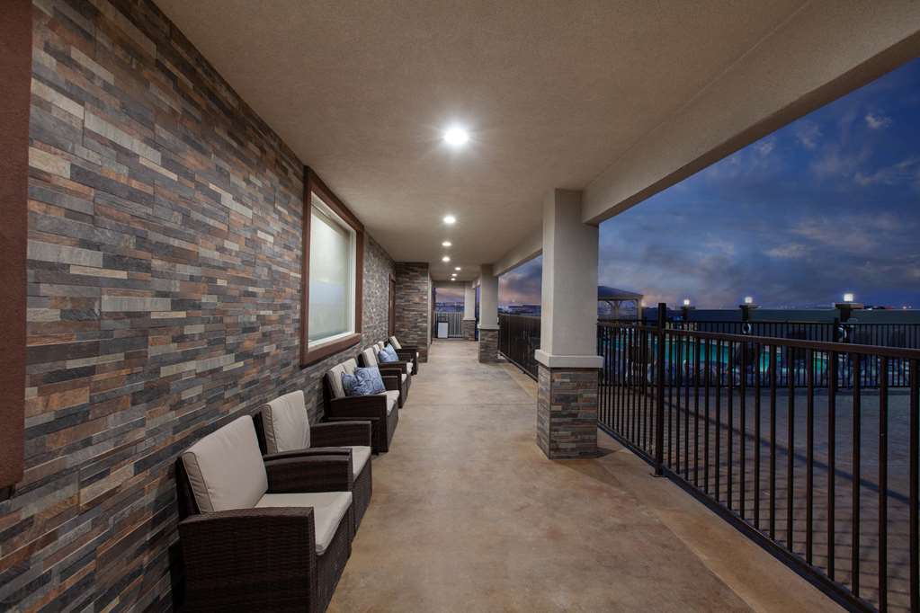 Hawthorn Extended Stay by Wyndham Odessa - photo 6